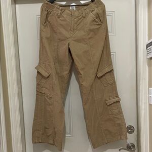 BDG Urban Outfitters Women’s Y2K Cargo Corduroy Pants  size 12